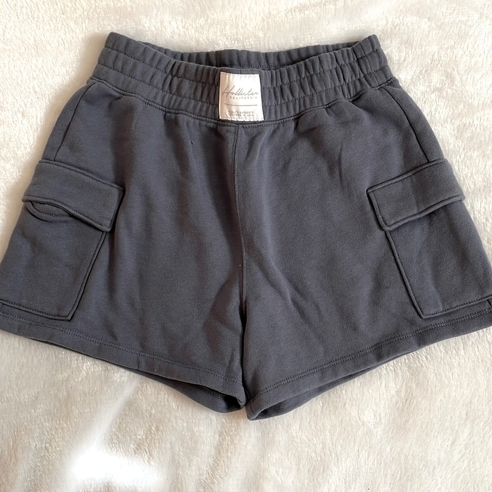 Hollister Sweat Shorts (Navy Blue XS)